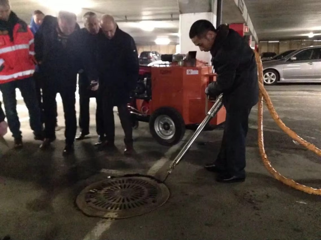 Machine à sceller les fissures - Road Crack Sealing Machine avis et prix